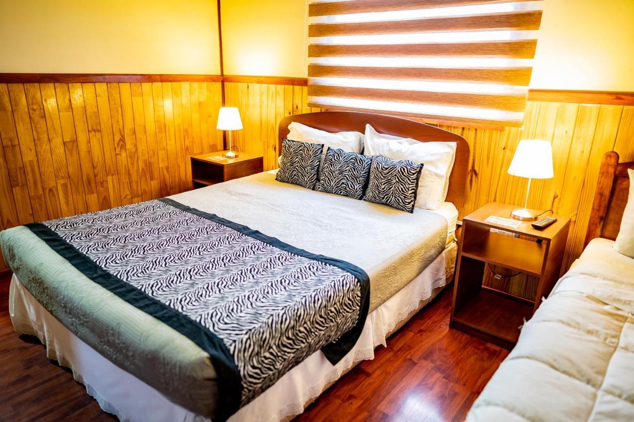 โอสตัล อัลคาซาร์ ปวยร์โต นาตาเลส Hostel ปวยร์โตนาตาเลส ภายนอก รูปภาพ