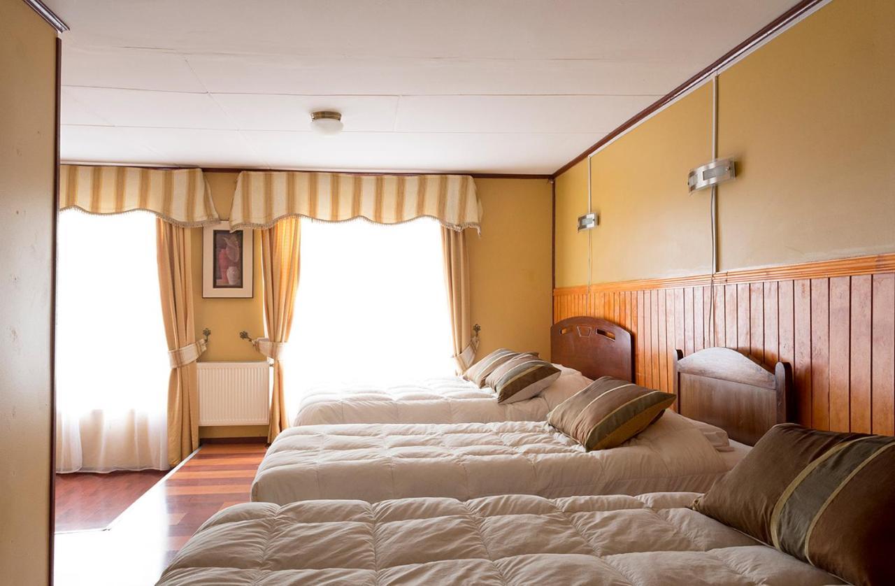 โอสตัล อัลคาซาร์ ปวยร์โต นาตาเลส Hostel ปวยร์โตนาตาเลส ภายนอก รูปภาพ